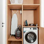 شقة فندقية Yamas Urban Living Stayone ليماسول