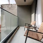 Yamas Urban Living Stayone ليماسول