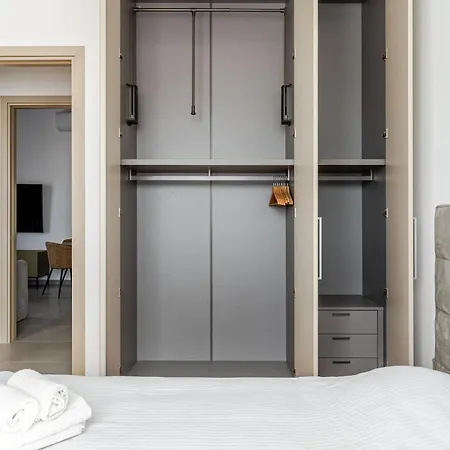 Apartment Yamas Urban Living Stayone Old Town Balcony Studio *