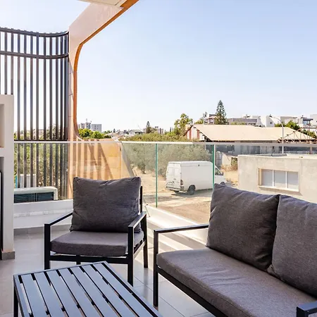 Yamas Stayone Old Town Studio Apartment *