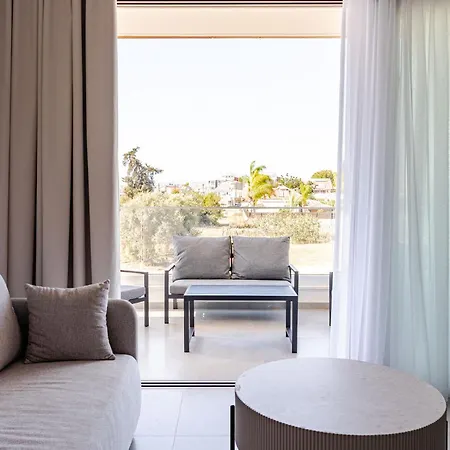 Yamas Stayone Old Town Studio Apartment *