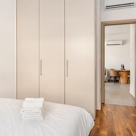 Apartment Yamas Urban Living Stayone Old Town Balcony Studio