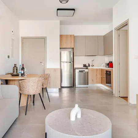 Apartment Yamas Stayone Old Town Studio