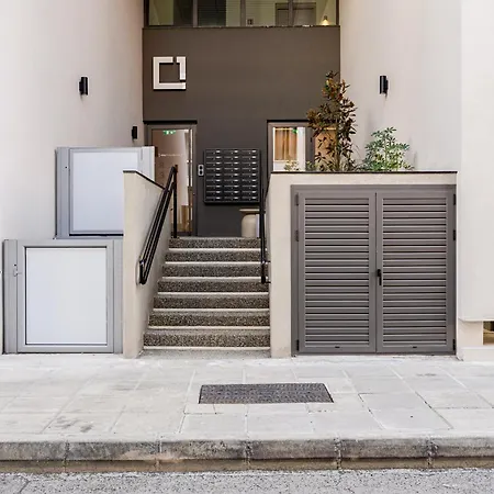 Yamas Urban Living Stayone Old Town Balcony Studio