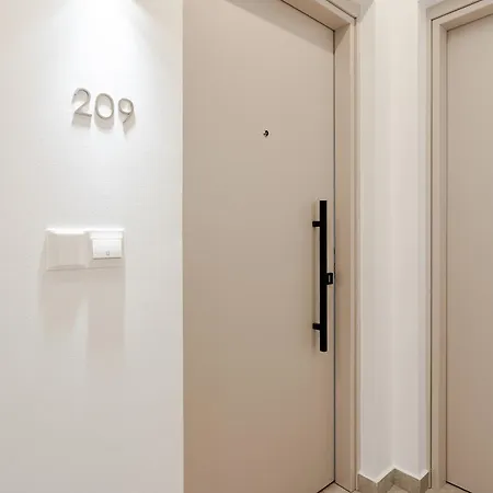 Apartment Yamas Urban Living Stayone Old Town Balcony Studio