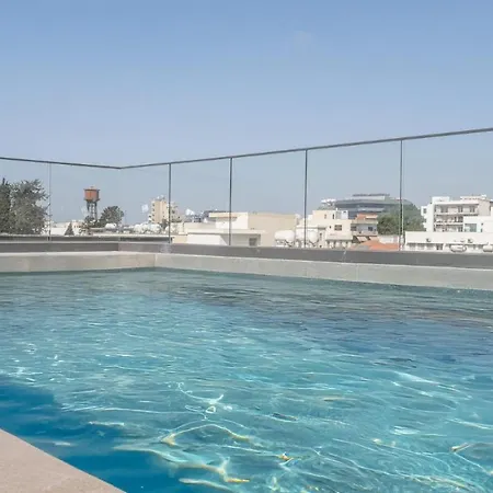 Hotel apartamentowy Yamas Urban Living Stayone Limassol