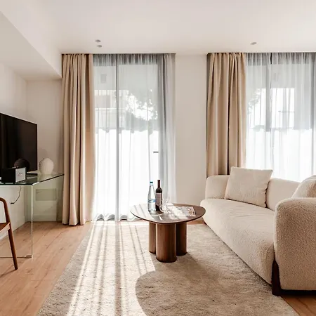 Yamas Urban Living Stayone Aparthotel Lemesos