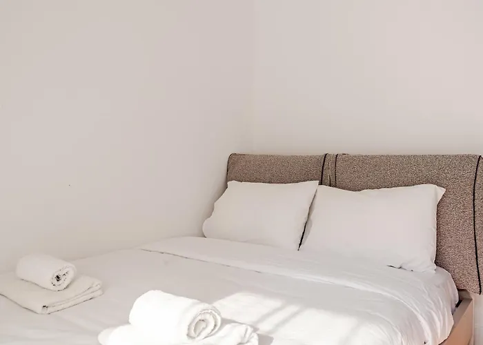 Yamas Urban Living Stayone Old Town Balcony Appartamento *